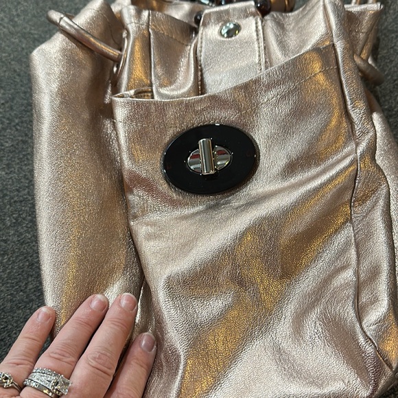 Metallic pink leather Coach bag used one day - Picture 6 of 11